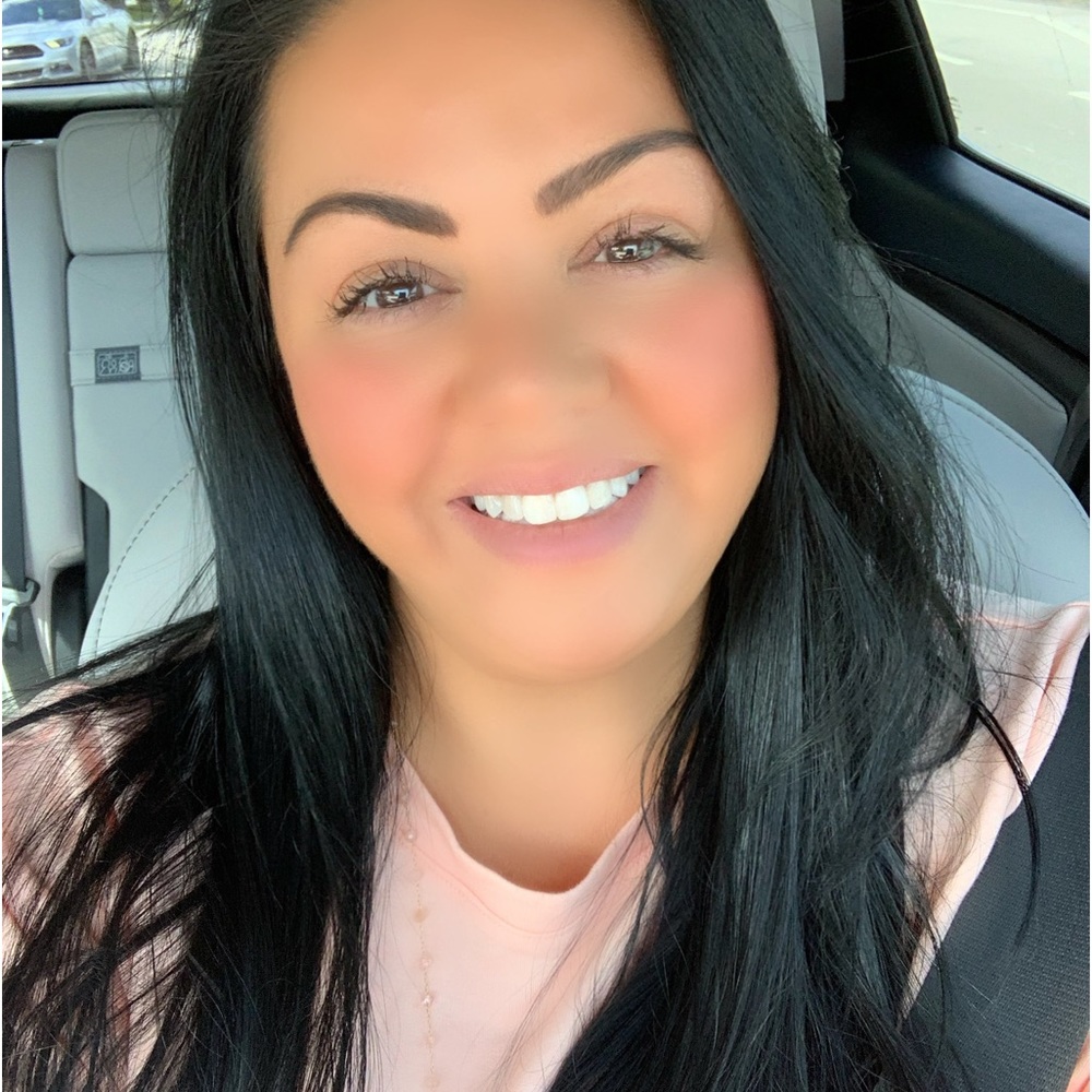 Meet your Posher, Roxanne